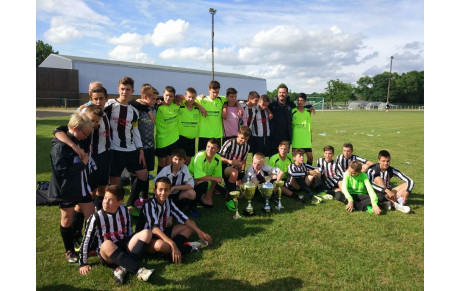 Les U13 et U15 remportent le tournoi de Mésanger...